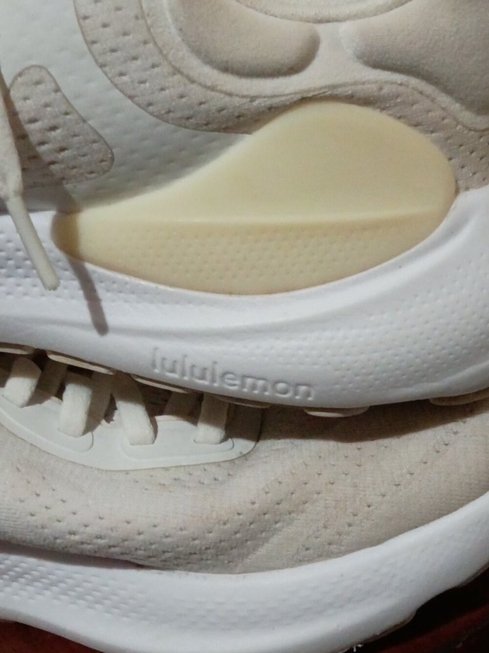 Lululemon Shoes Womens Size 8.5 White Beyondfeel Run Running Athletic Sneakers - Picture 5 of 16